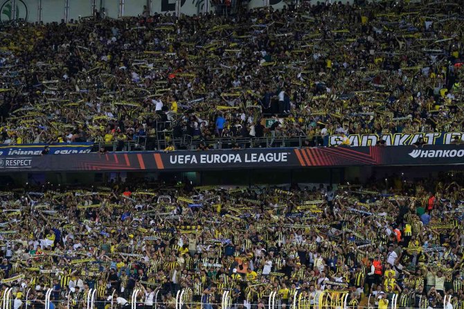 Uefa Avrupa Ligi: Fenerbahçe: 0 - Dinamo Kiev: 0 (Maç Devam Ediyor)