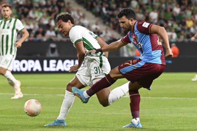 Uefa Avrupa Ligi: Ferencvaros: 3 - Trabzonspor: 1 (İ̇lk Yarı)