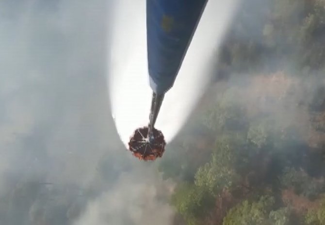 11 Helikopter, 9 Uçak Alevlere Müdahale Ediyor