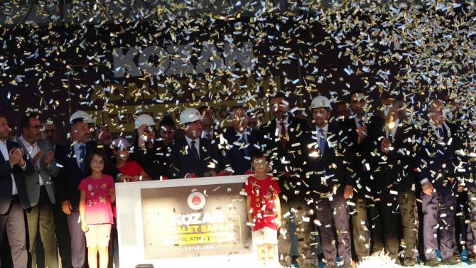 Adalet Bakanı Bozdağ: "Değil 81 Baro Herkes İmza Atsa, Kanuna Aykırı Davranmamı Kimse Bekleyemez”