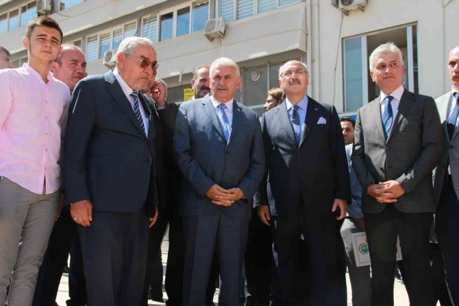 İ̇zmir İ̇ktisat Kongresi Binası 17 Şubat’a Yetiştirilecek