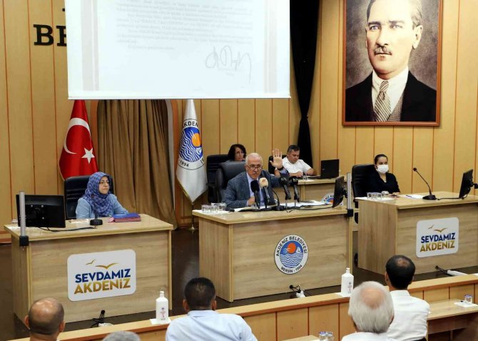 Gültak, Chp Ve Hdp’li Meclis Üyelerini Halka Şikayet Etti