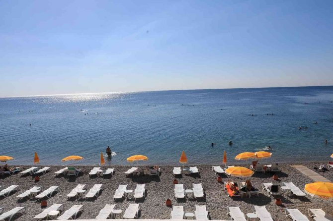 Büyükşehir’den Konyaaltı Sahili’ne Yeni Bir Sosyal Tesis