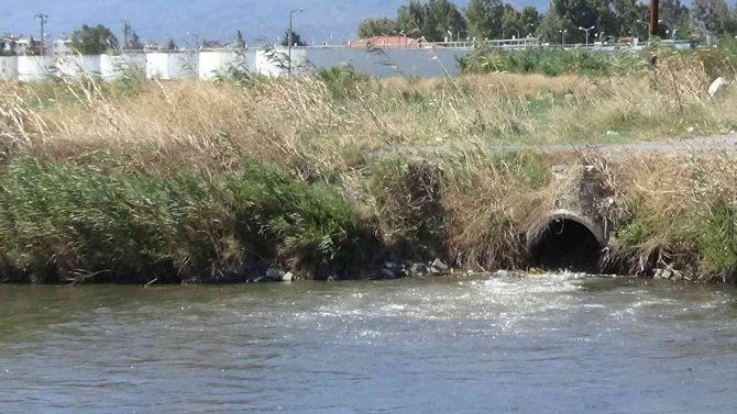 Edremit Çayı’ndan Kötü Kokular Geliyor