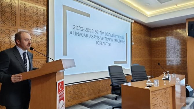 Bayburt’ta Eğitim Öğretim Yılında Alınacak Asayiş Ve Trafik Tedbirlerine Yönelik Toplantı Düzenlendi