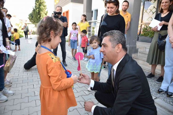 Aile Okulu Projesinde Eğitimler Devam Ediyor