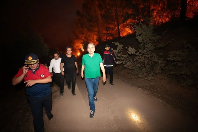 Başkan Zolan Yangın Bölgesinde