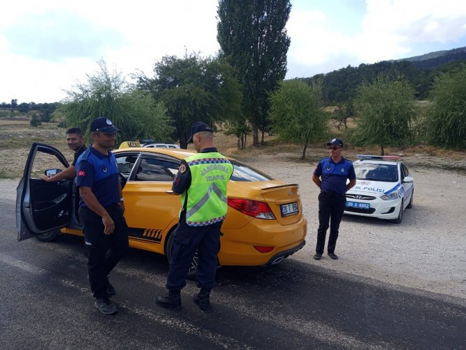 Çameli’nde Taşımacılık Yapan Araçlara Sıkı Denetim