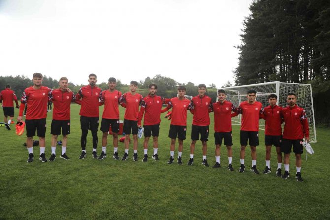 Sivasspor 5 Oyuncusunu Kiralık Gönderdi