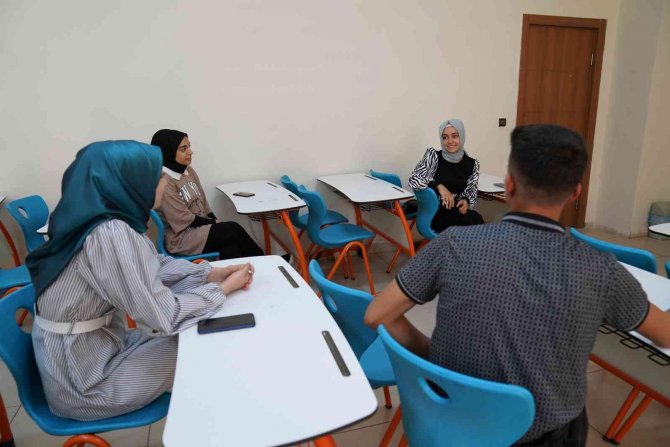 Diyarbakır’da 800 Öğrenci Akademi Lise İle Üniversiteli Oldu