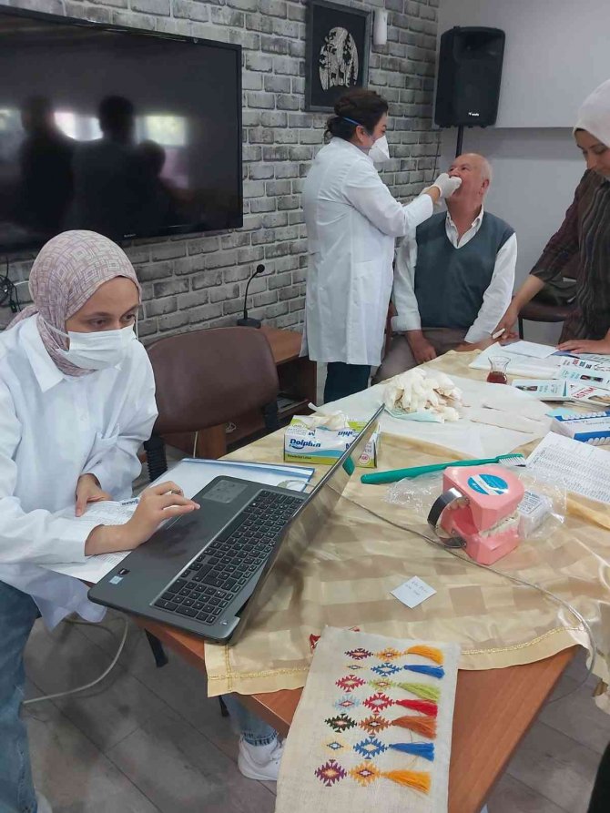 Huzurevi Sakinleri Sağlık Kontrolünden Geçti