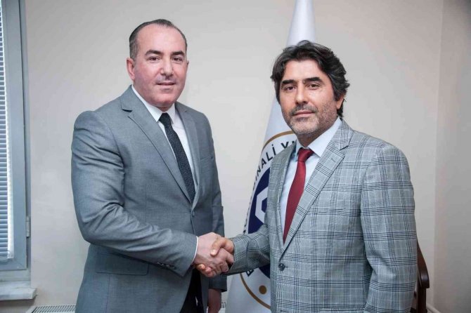 Fen Bilimleri Enstitüsünde Görev Değişimi