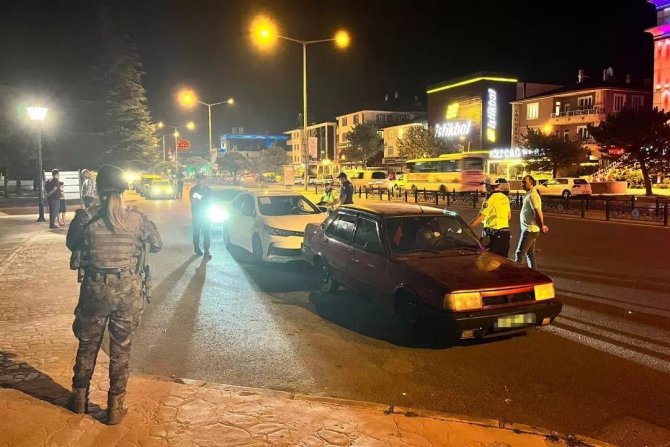 Erzincan’da 20 Kişiye Çeşitli Suçlardan 20 Bin 99 Lira Ceza Kesildi