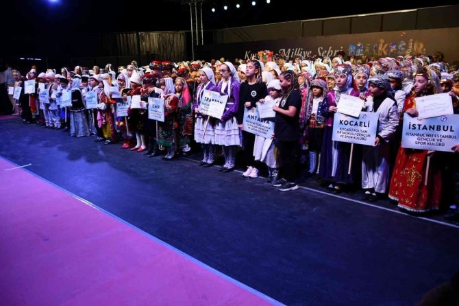 Halk Oyunları Minikler Türkiye Şampiyonası Başladı