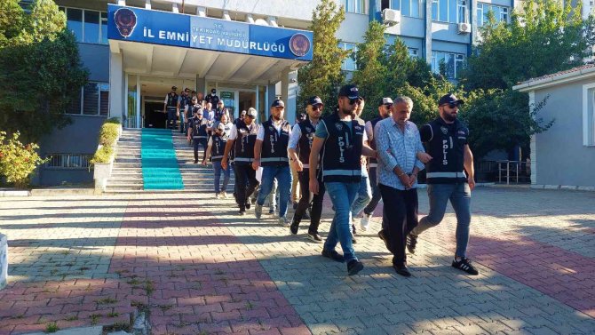 İ̇stanbul, İ̇zmir Ve Tekirdağ’daki Dev Silah Operasyonunda Yakalanan 10 Şüpheli Adliyede