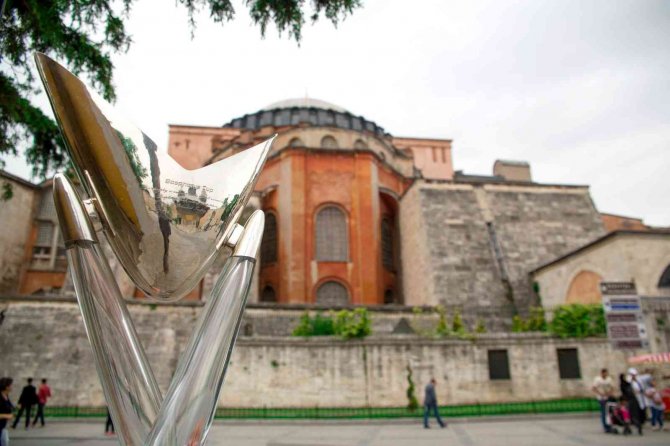 Bosphorus Cup’ın Can Yalman Tasarımı Kupası Yeni Sahibi İçin Geri Sayımda