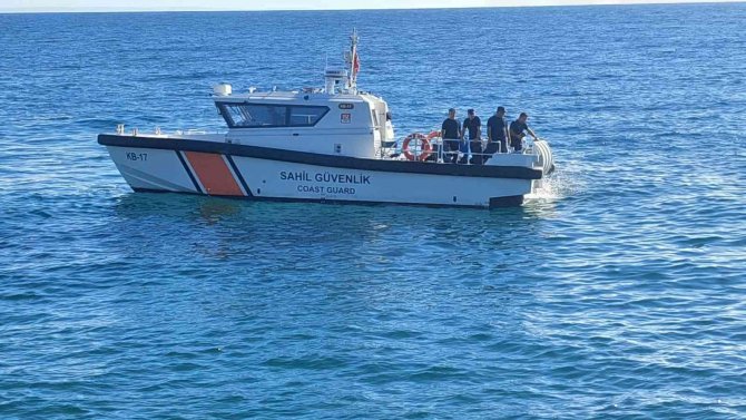 Ekipler Denizde Ve Kıyıda Didik Didik Onu Arıyor