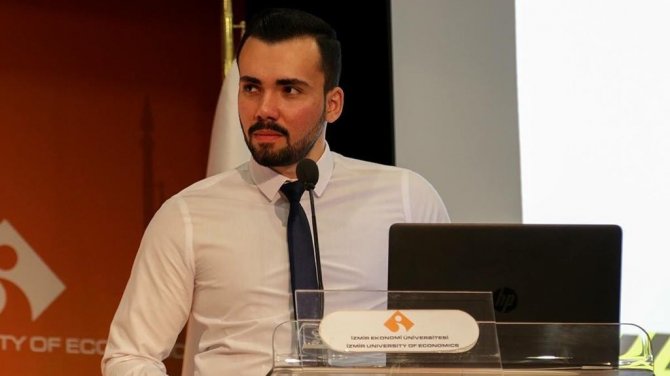 İ̇zmir Ekonomi’den ‘Çin’in Devine’ Transfer