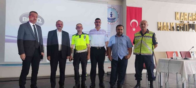 Karabük’te Okul Servislerine Trafik Eğitimi