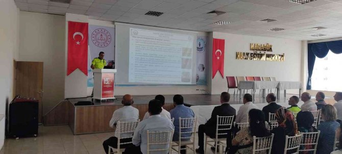 Karabük’te Okul Servislerine Trafik Eğitimi