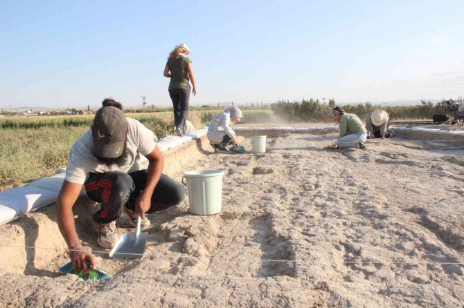 Karaman’da Tarihe Işık Tutacak Kazı Çalışması 50 Yıl Sonra Yeniden Başladı
