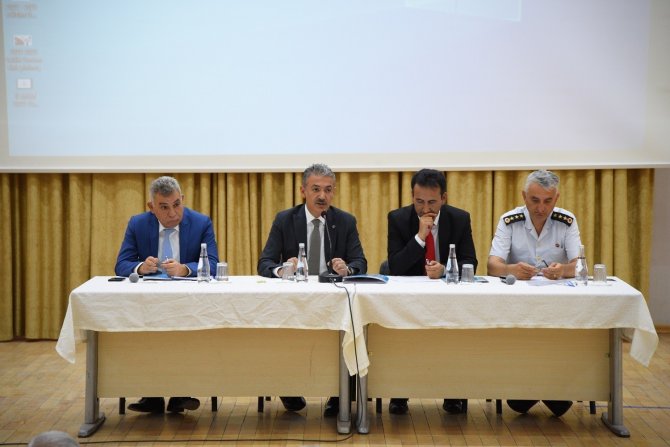 Karaman’da Okul Ve Çevrelerinde Uygulanacak Asayiş Ve Trafik Tedbirleri Değerlendirildi