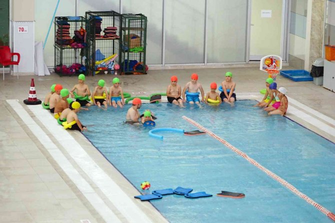 Bu Proje Köydeki Çocukları Sporla Tanıştırıyor