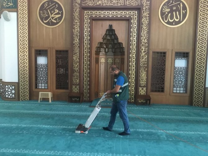 Keçiören’de Camiler Gül Kokuyor