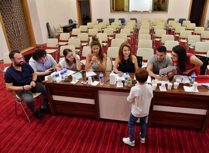 Konyaaltı’nda Müzik Akademisi Seçmelerine Yoğun İlgi