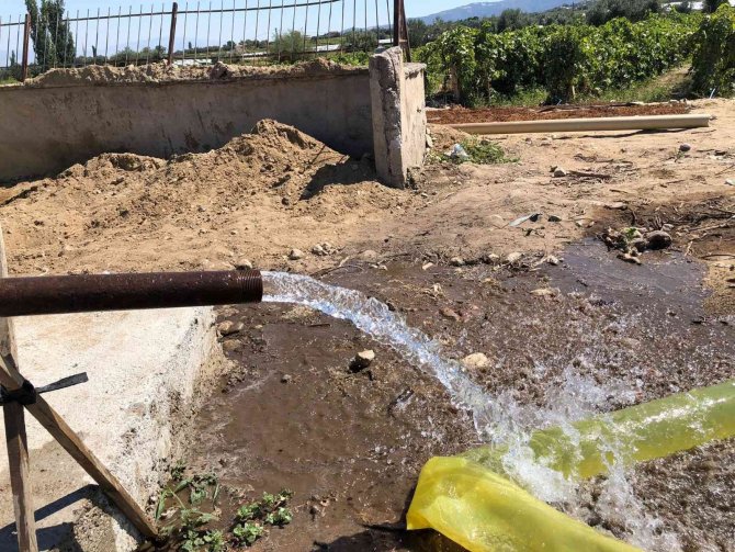 Maski̇ Ekiplerinden Yeni Sondaj Ve İçme Suyu Deposu Çalışması