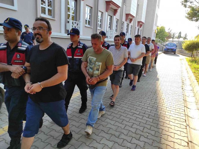 Yunanistan’a Kaçmaya Çalışan 14 Fetö Üyesi Ve 1 Organizatör Tutuklandı