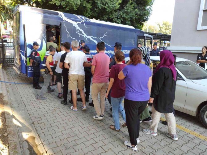 Yunanistan’a Kaçmaya Çalışan 14 Fetö Üyesi Ve 1 Organizatör Tutuklandı
