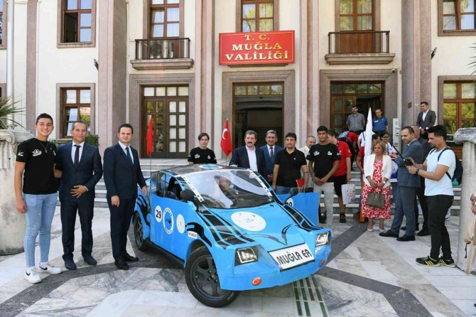 Vali Tavlı Teknofest’te Dereceye Girenleri Kabul Etti