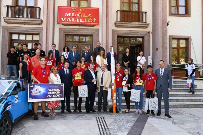 Vali Tavlı Teknofest’te Dereceye Girenleri Kabul Etti