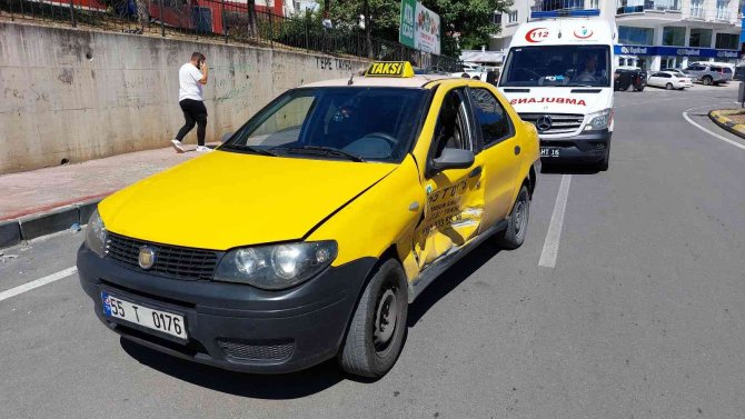 Samsun’da Otomobil Ticari Taksiyle Çarpıştı: 1 Yaralı