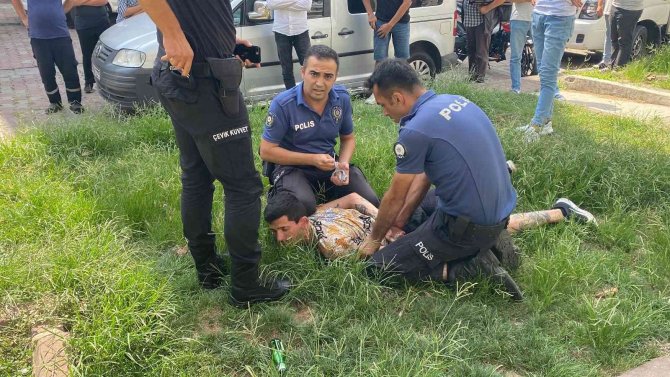 İ̇stanbul’da Nefes Kesen Polis-hırsız Kovalamacası Kamerada