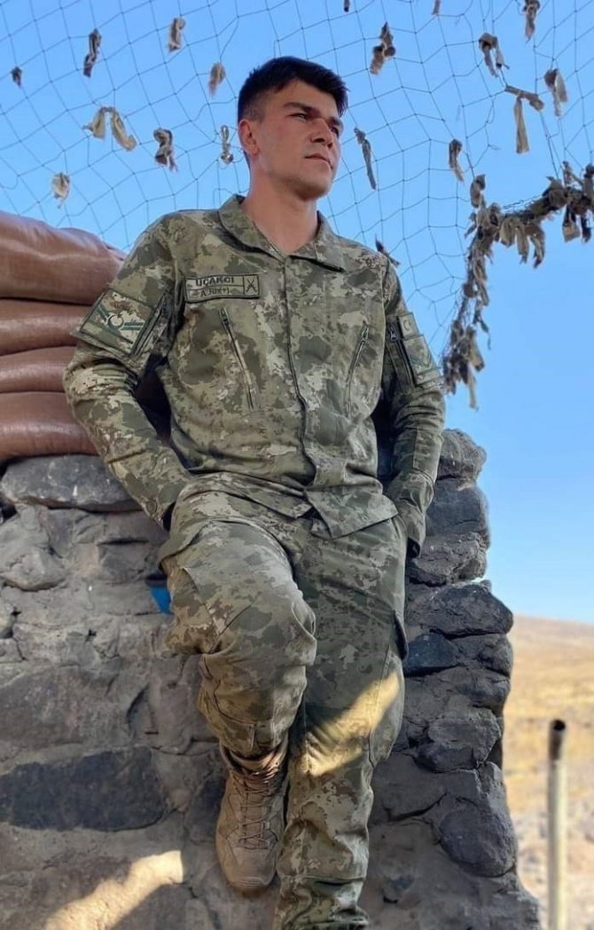 İ̇dlib’de Yaralanan Asker Şehit Oldu