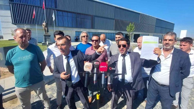 Tekirdağ’da Protestolar Giderek Artıyor: Taksicilerle Başladı, Kendi Personelinden Sonra Da Minibüsçüler Meydanda