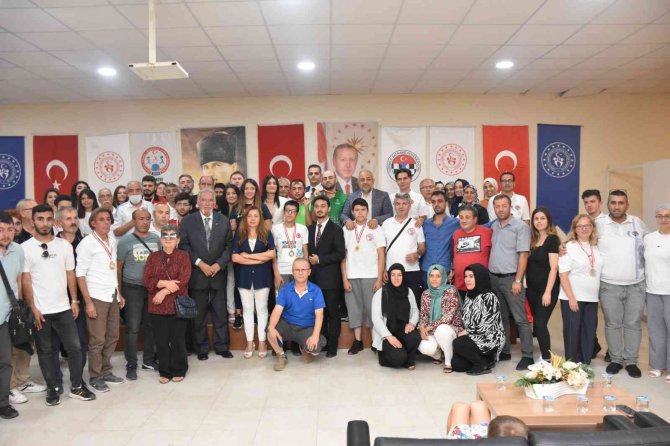Afyonkarahisar’da Görme Engelliler Satranç Turnuvası Tamamlandı