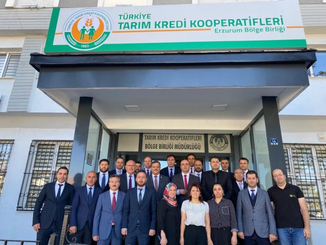 Başkan Kacır, Ilıca Domatesi Seralarını Gezdi