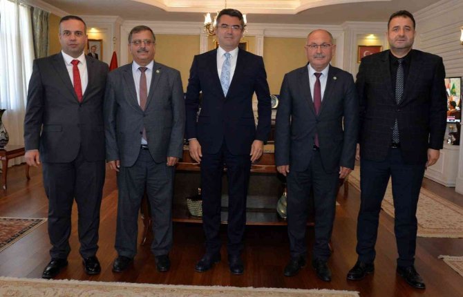 Başkan Kacır, Ilıca Domatesi Seralarını Gezdi