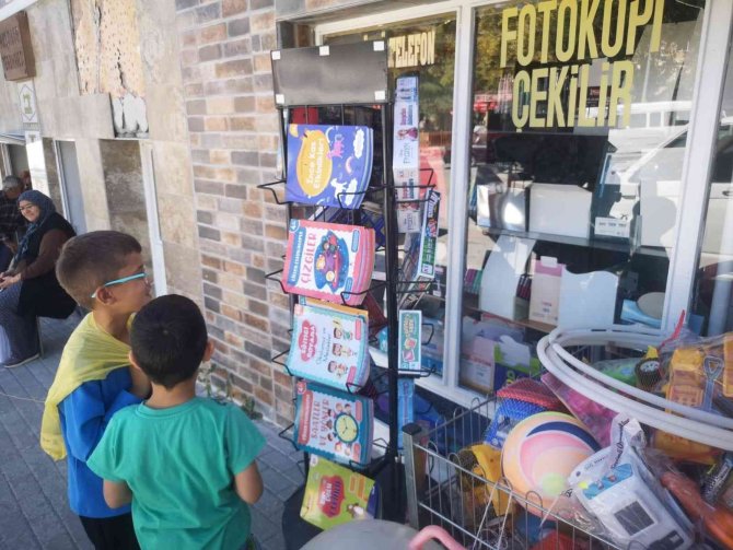 Okulların Açılmasına Günler Kala Kırtasiyelerde Telaş Devam Ediyor