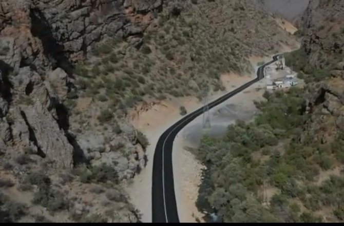 29 Yıl Önce 33 Sivilin Teröristlerce Öldürüldüğü Başbağlar Köyü Asfalt Yola Kavuştu