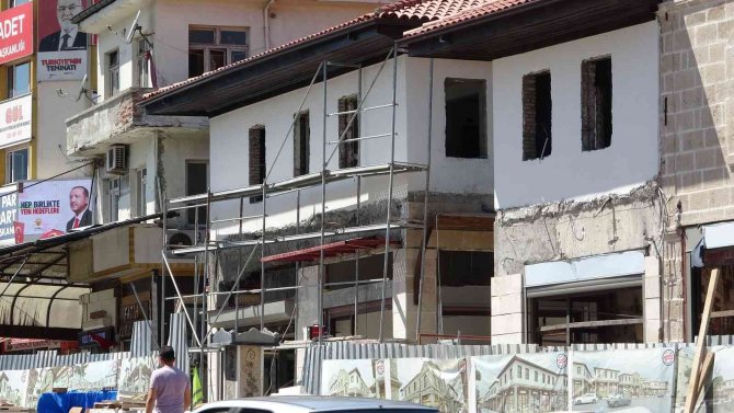 Isparta’da 461 Yıllık Tarihi Üzüm Pazarı Restore Ediliyor