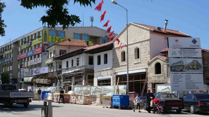 Isparta’da 461 Yıllık Tarihi Üzüm Pazarı Restore Ediliyor