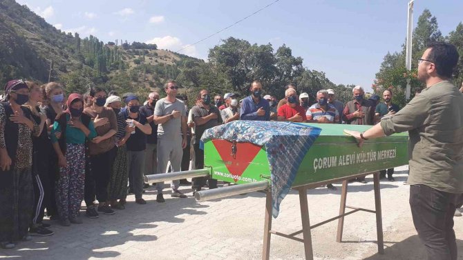 Sanat Ve Siyaset Dünyasından ‘Bir Tuğla Da Sen Koy’ Kampanyasına Destek Yağıyor