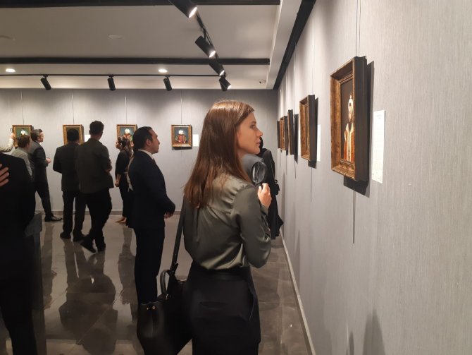 “Bu Cihan’ın Sultanları” Resim Sergisi Ziyaretçilere Açıldı