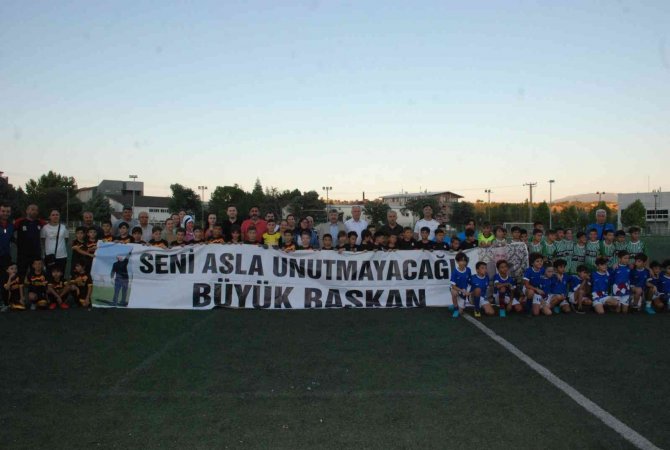Başkan Akçadurak: "Kulüplerimize Ciddi Oranda Maddi Ve Manevi Destek Sağladık”