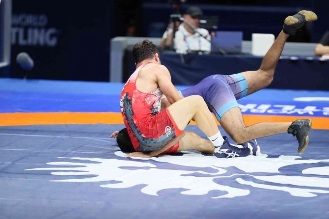 Grekoromende Milliler 2 Bronz, 1 Repesaj Müsabakasına Çıkacak