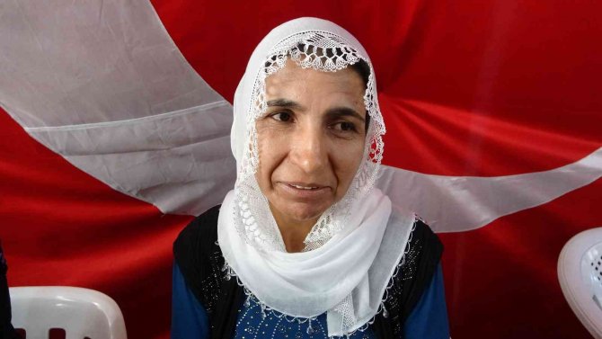 Evlat Hasreti Çeken Anne Küçükdağ: "Sana Kefen Değil Damatlık Giydirmek İstiyorum"